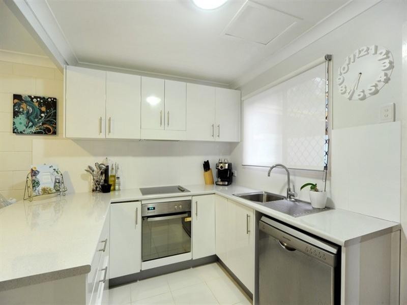 6/9 Salmon Street, Cannonvale QLD 4802