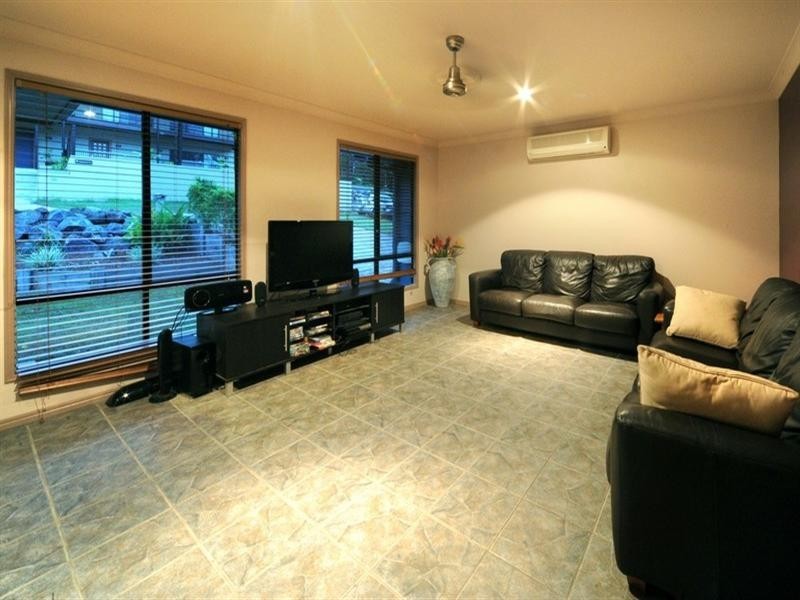 61 Parkwood Terrace, Cannonvale QLD 4802