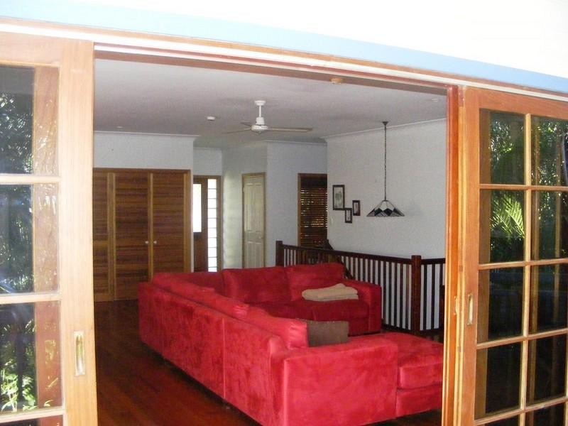 12 Panoramic Court, Cannonvale QLD 4802