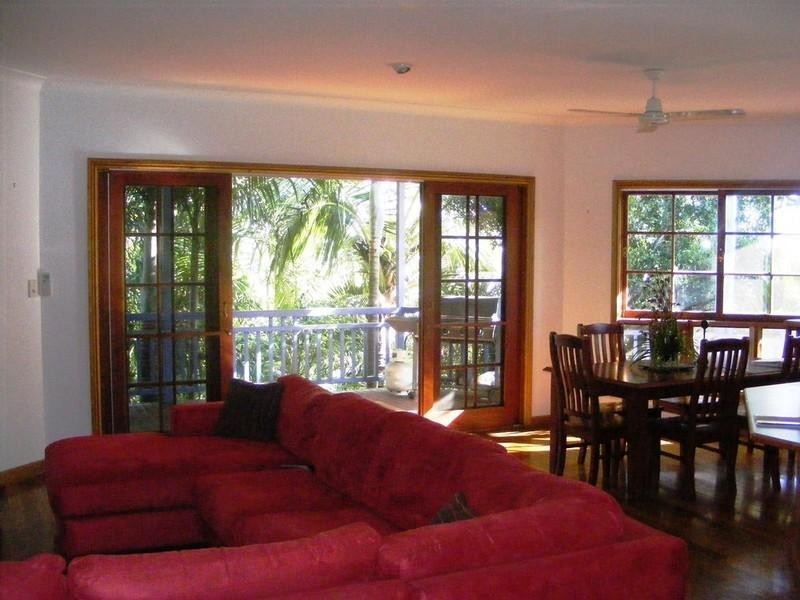 12 Panoramic Court, Cannonvale QLD 4802