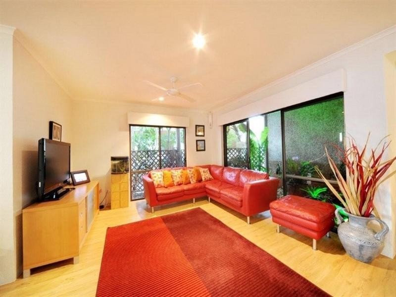 30 Coral Esplanade, Cannonvale QLD 4802