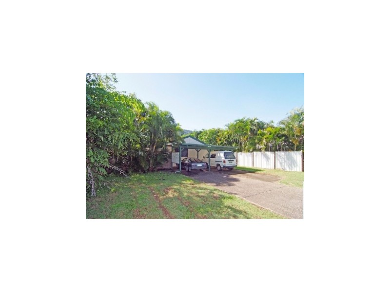 15 Grace Avenue, Cannonvale QLD 4802
