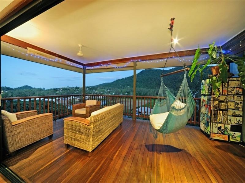 19 Daydream Court, Cannonvale QLD 4802