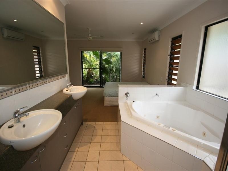 33 Sanctuary Avenue, Jubilee Pocket QLD 4802