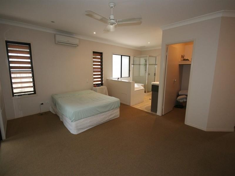 33 Sanctuary Avenue, Jubilee Pocket QLD 4802