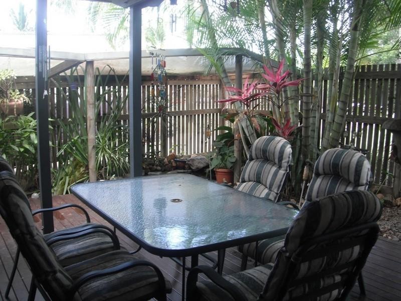 17/16 Beach Road, Cannonvale QLD 4802
