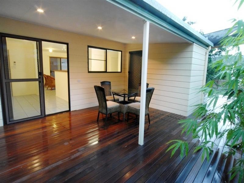 26 South Molle Boulevard, Cannonvale QLD 4802