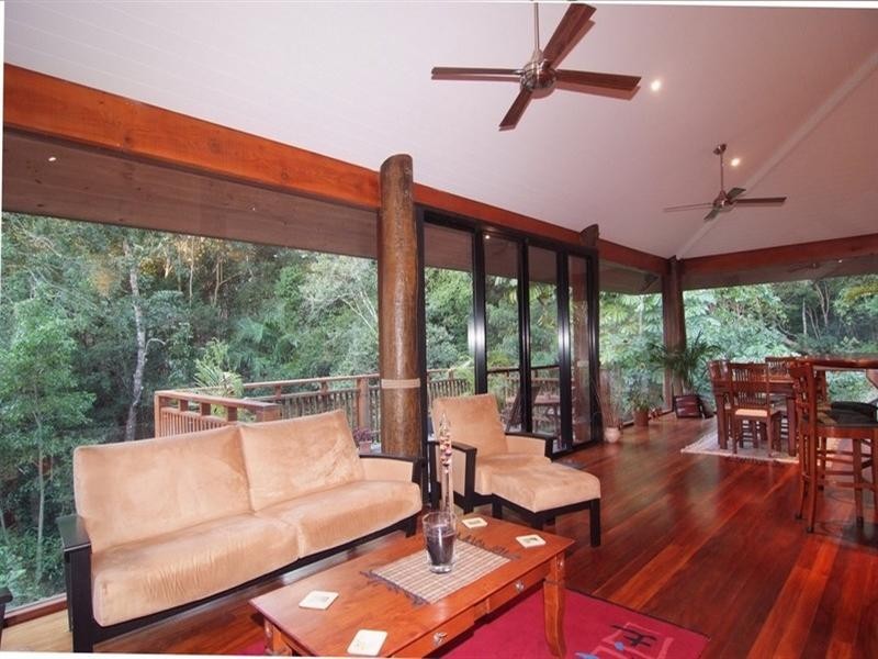 122 Orchid Drive, Cannonvale QLD 4802