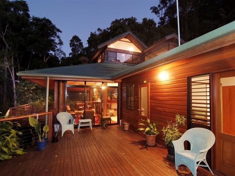 122 Orchid Drive, Cannonvale QLD 4802