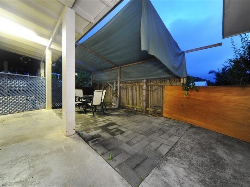 3 Jones Road, Cannonvale QLD 4802