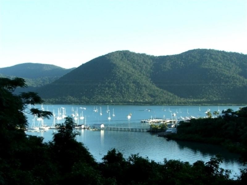 3 Harbour Avenue, Jubilee Pocket QLD 4802