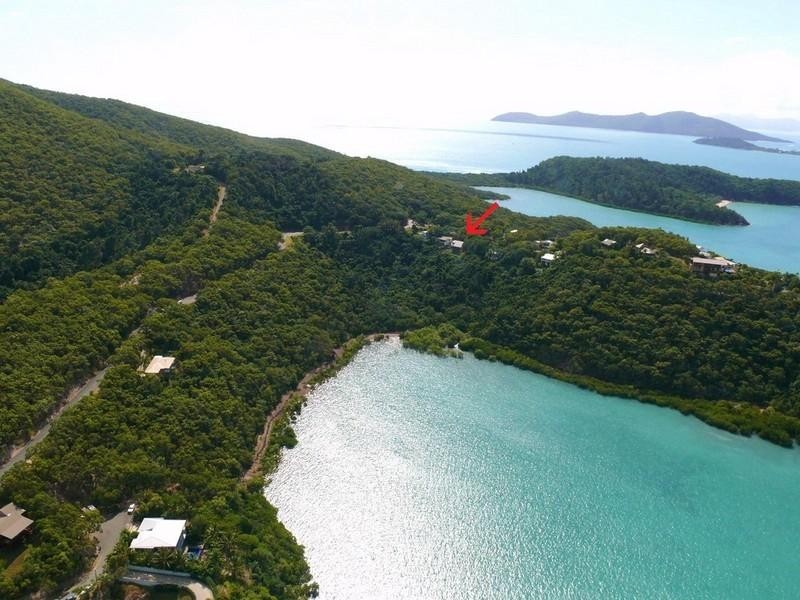 6 Harbour Avenue, Shute Harbour QLD 4802