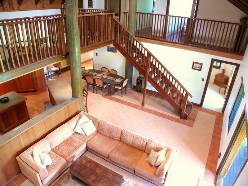 6 Harbour Avenue, Shute Harbour QLD 4802