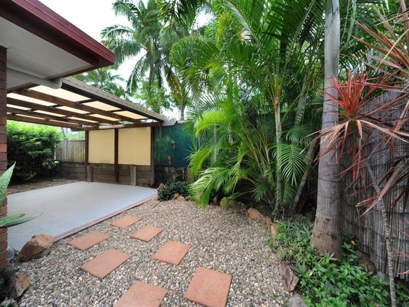 3/20 Pandanus Drive, Cannonvale QLD 4802