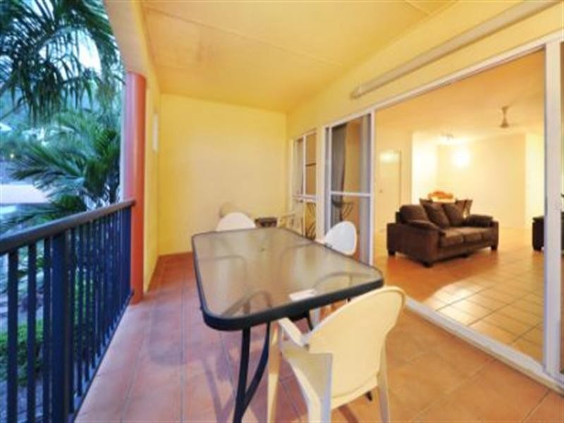 21/24 Island Drive, Cannonvale QLD 4802