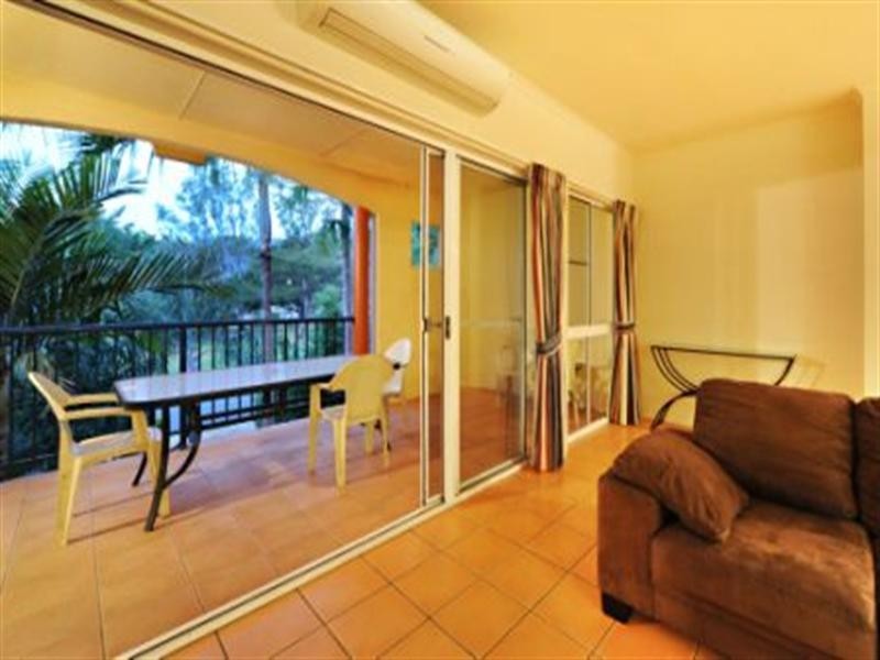 21/24 Island Drive, Cannonvale QLD 4802
