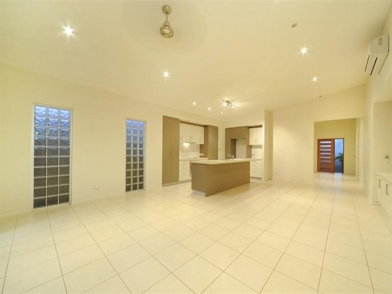 90 Abell Road, Cannonvale QLD 4802