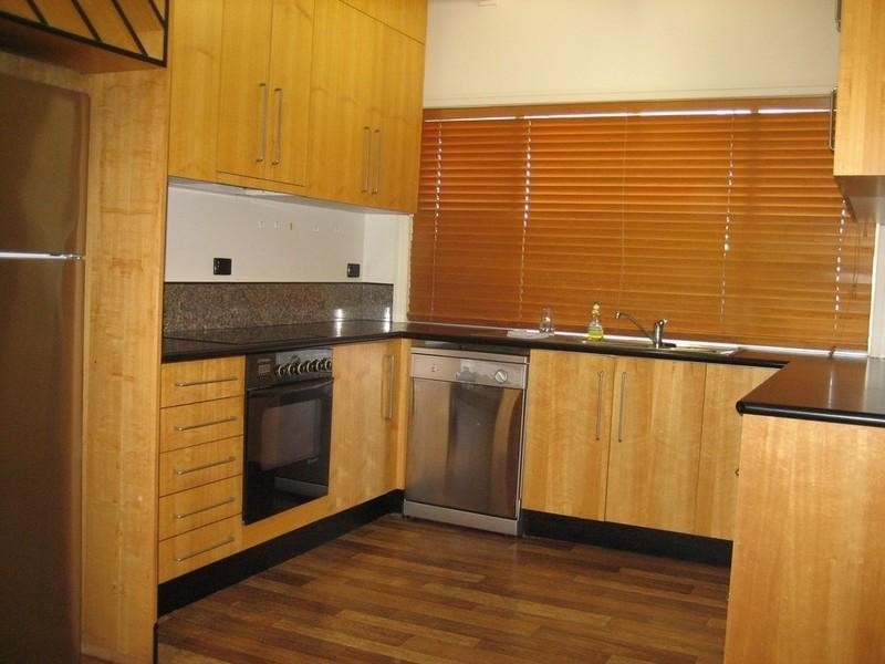 10 Summit Avenue, Cannonvale QLD 4802