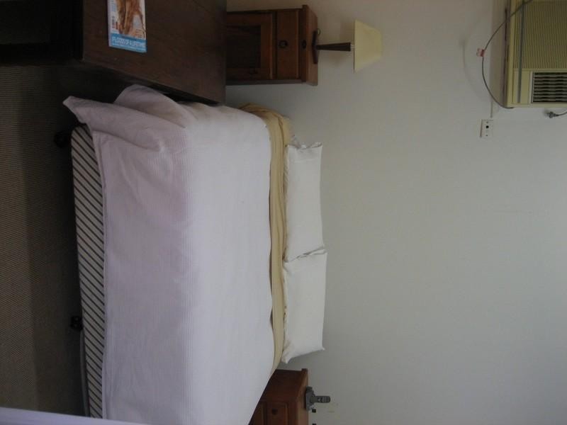 10 Summit Avenue, Cannonvale QLD 4802