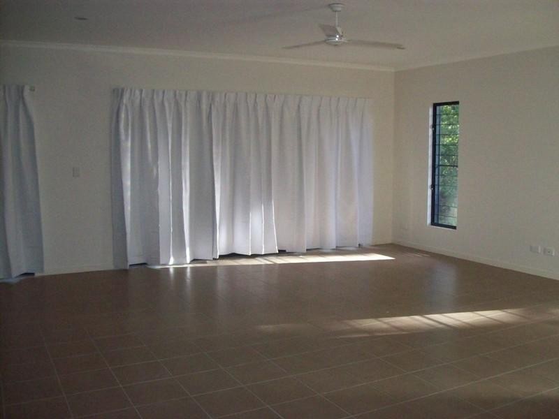 64 Jones Road, Cannonvale QLD 4802