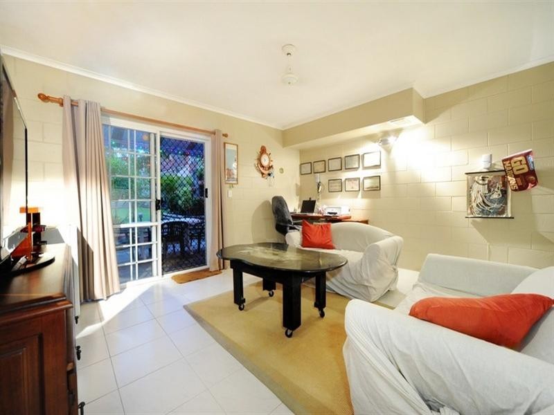 20/11 Island Drive, Cannonvale QLD 4802
