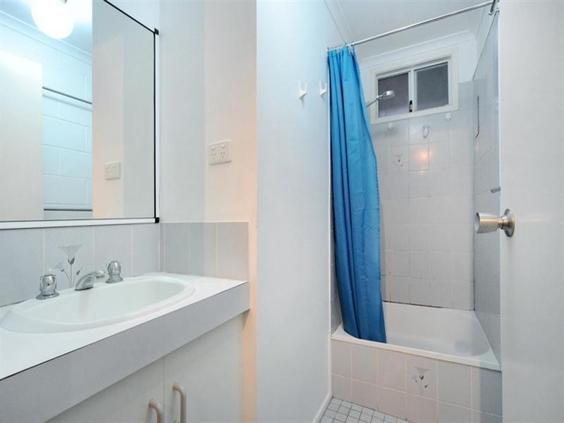 20/11 Island Drive, Cannonvale QLD 4802