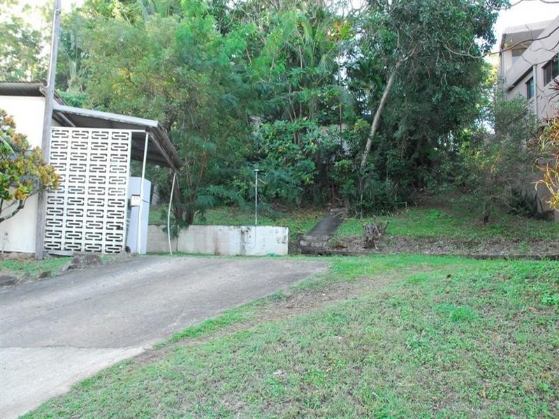 11 Begley Street, Airlie Beach QLD 4802