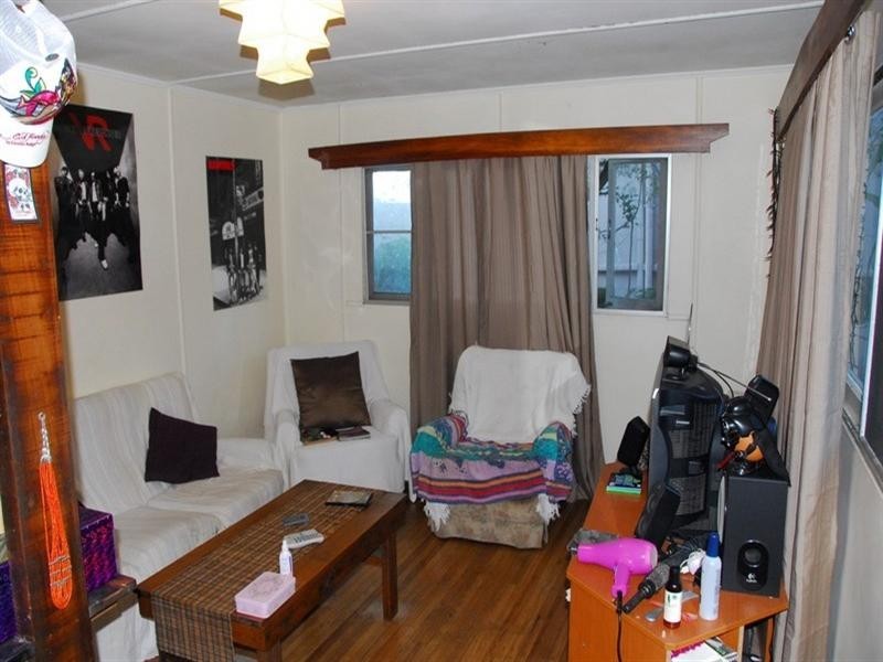 11 Begley Street, Airlie Beach QLD 4802
