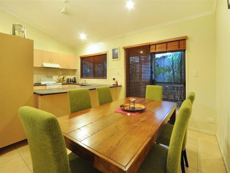 4/6 Border Drive, Cannonvale QLD 4802