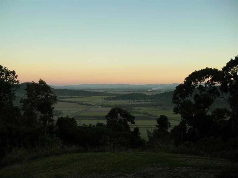 77 Staniland Drive, Strathdickie QLD 4800