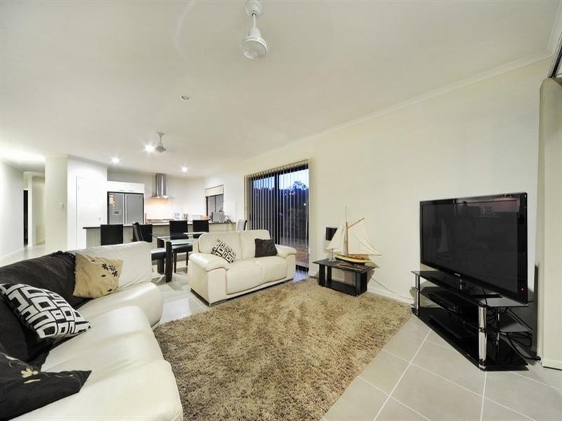 55 Abell Road, Cannonvale QLD 4802