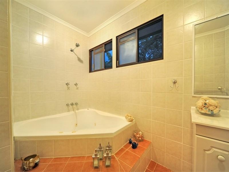 22 Mandalay Road, Jubilee Pocket QLD 4802