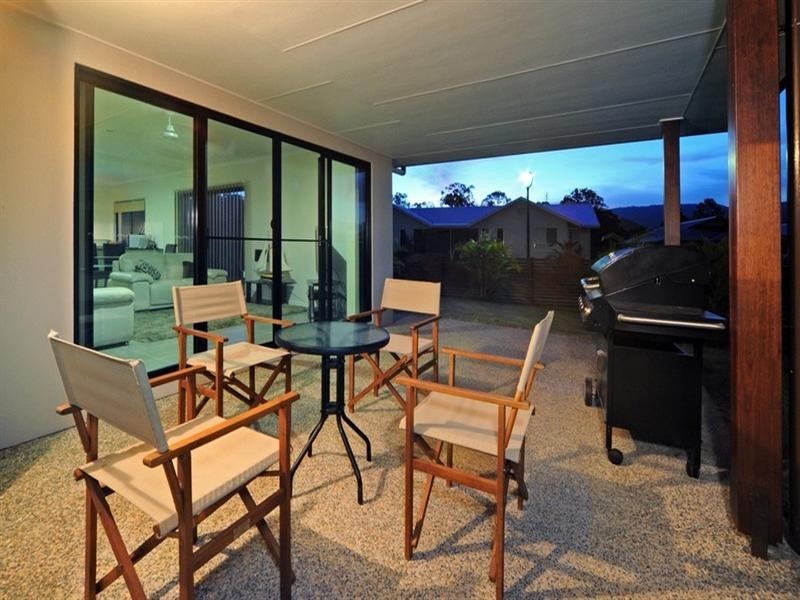 55 Abell Road, Cannonvale QLD 4802