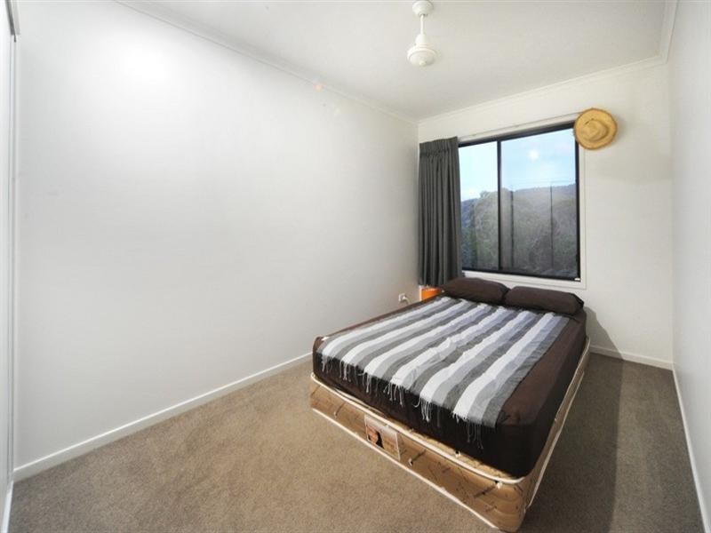8 Curlew Court, Jubilee Pocket QLD 4802