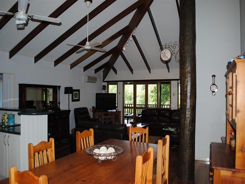 68 Domenica Road, Sugarloaf QLD 4800