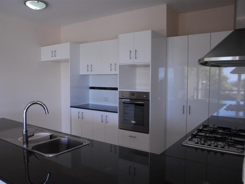 5 Whitehaven Crescent, Cannonvale QLD 4802