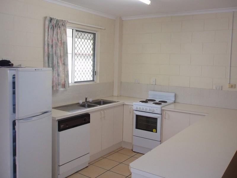 11/14 Island Drive, Cannonvale QLD 4802