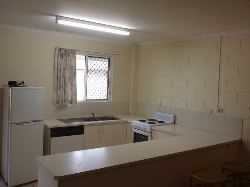 11/14 Island Drive, Cannonvale QLD 4802