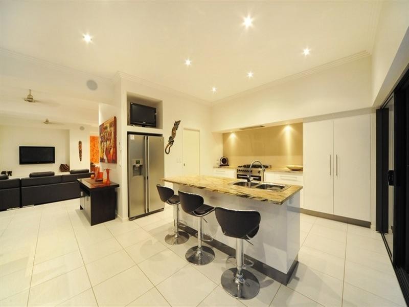 2/5 Olsen Place, Jubilee Pocket QLD 4802