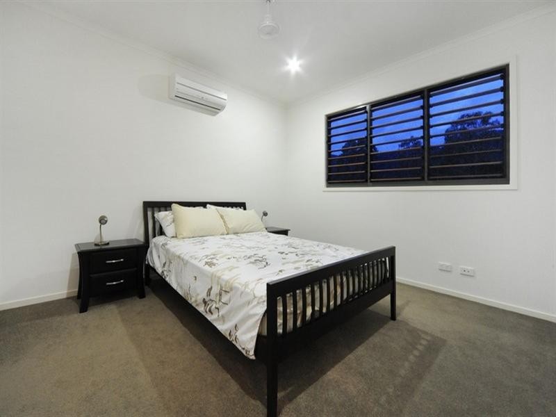 2/5 Olsen Place, Jubilee Pocket QLD 4802