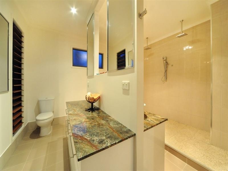 2/5 Olsen Place, Jubilee Pocket QLD 4802