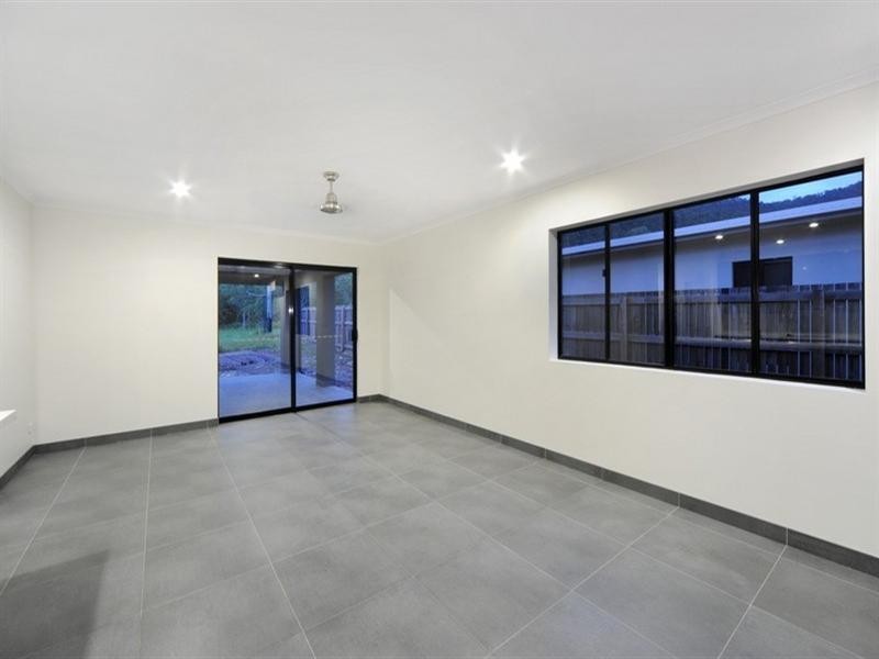 59 Parker Road, Cannonvale QLD 4802