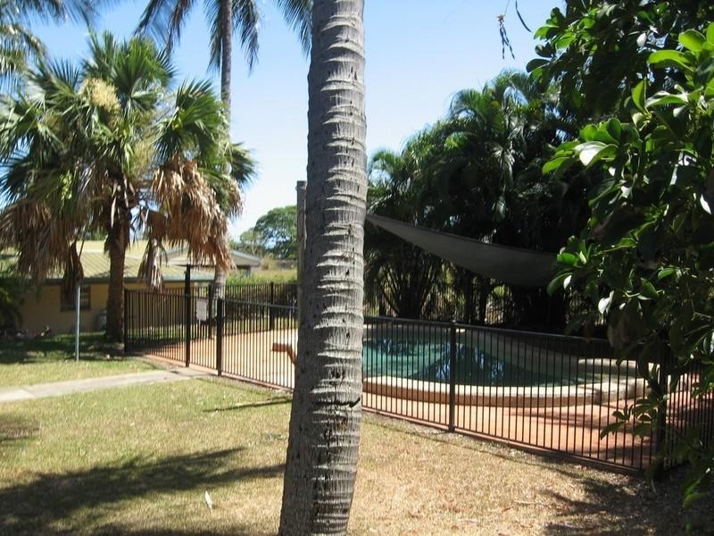 2/6 Martins Lane, Cannonvale QLD 4802
