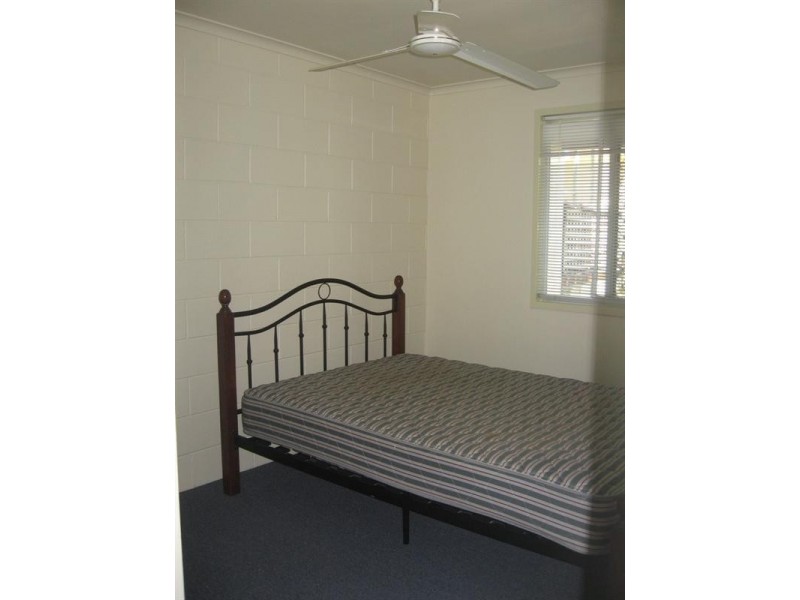 2/6 Martins Lane, Cannonvale QLD 4802