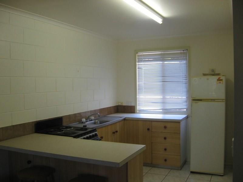 2/6 Martins Lane, Cannonvale QLD 4802