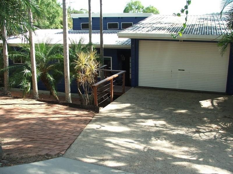 5 Warrain Street, Shute Harbour QLD 4802