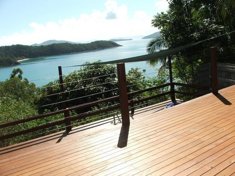 5 Warrain Street, Shute Harbour QLD 4802