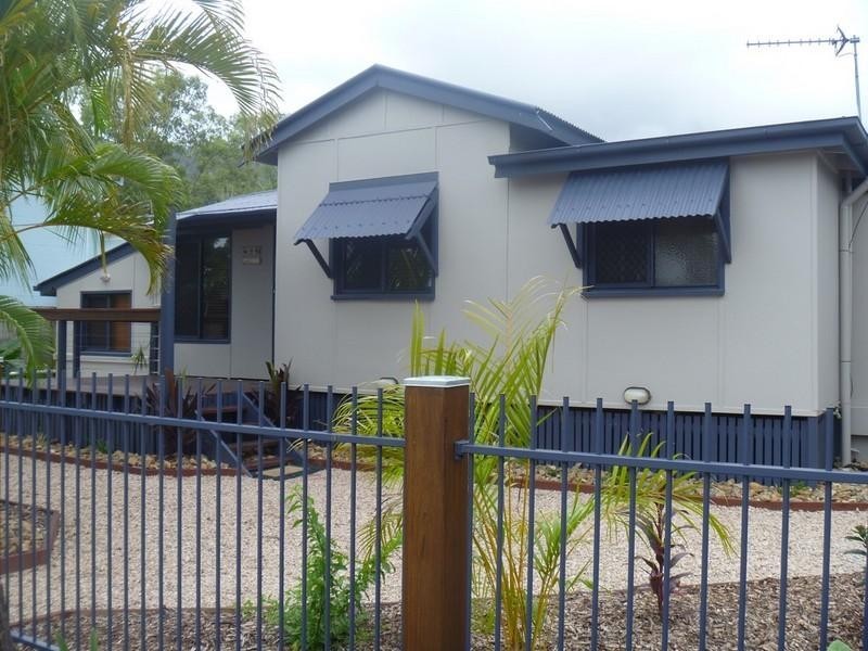 7 Herring Lane, Cannonvale QLD 4802