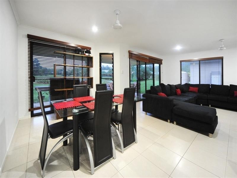 91 Abell Road, Cannonvale QLD 4802