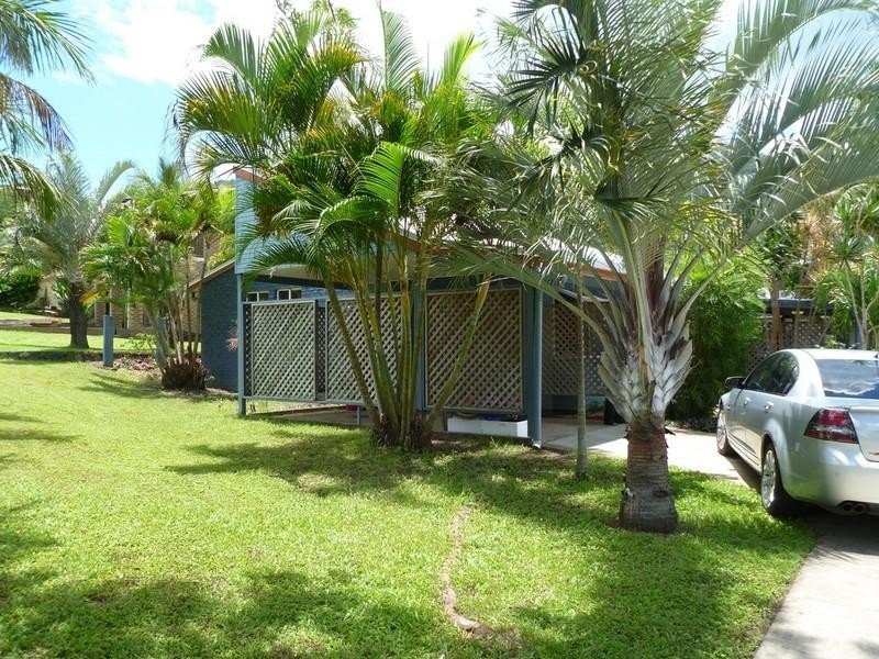55 Manooka Drive, Cannonvale QLD 4802